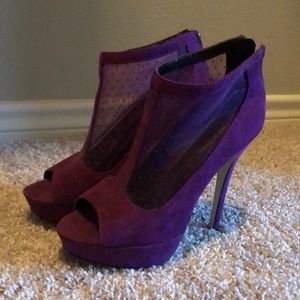 Call it Spring Purple pumps 💜